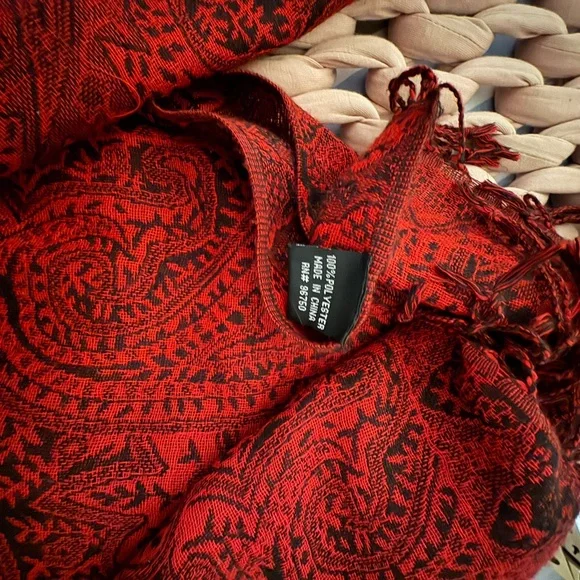 Urban Outfitters Red and Black Patterned Scarf - Picture 2 of 3